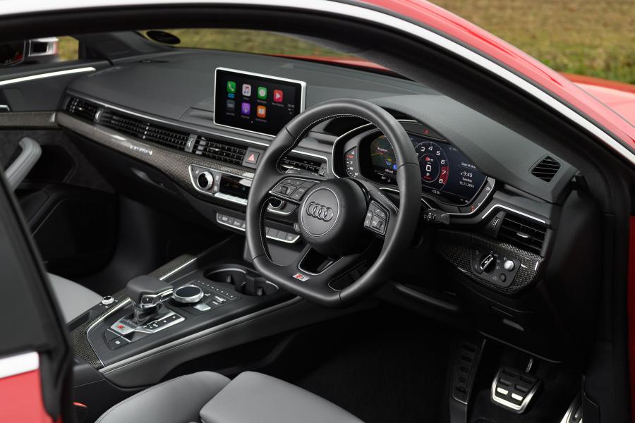 Торпедо Audi S5 Coupe 2016 года  (UK) (фото 23 из 41)